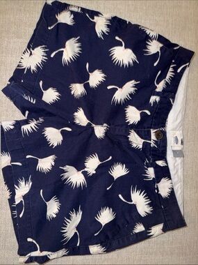Old Navy Navy Blue Floral Crane Print Women’s Shorts